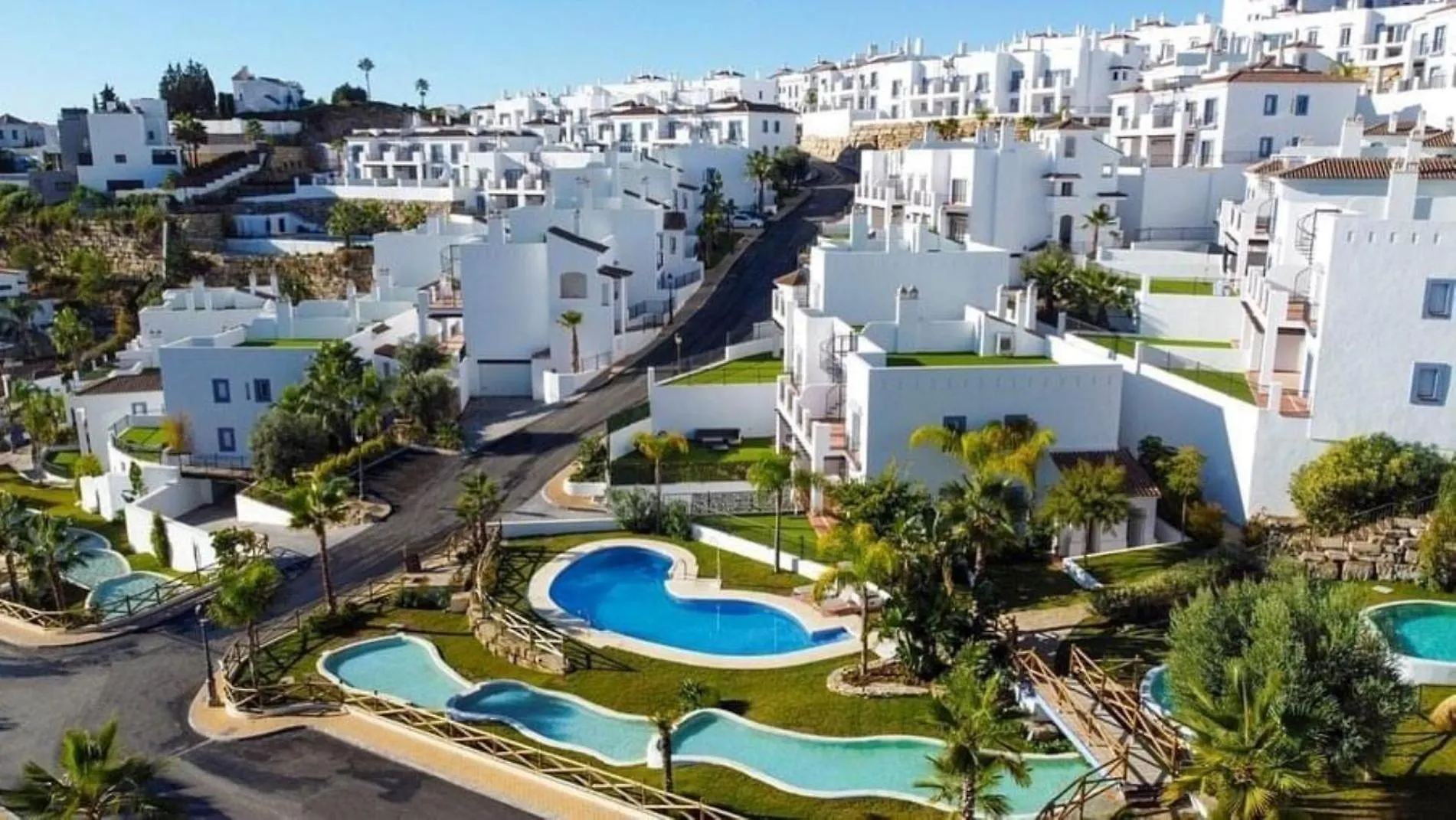 Paraiso Pueblo Penthouse Fantastic Views - 6103 Estepona