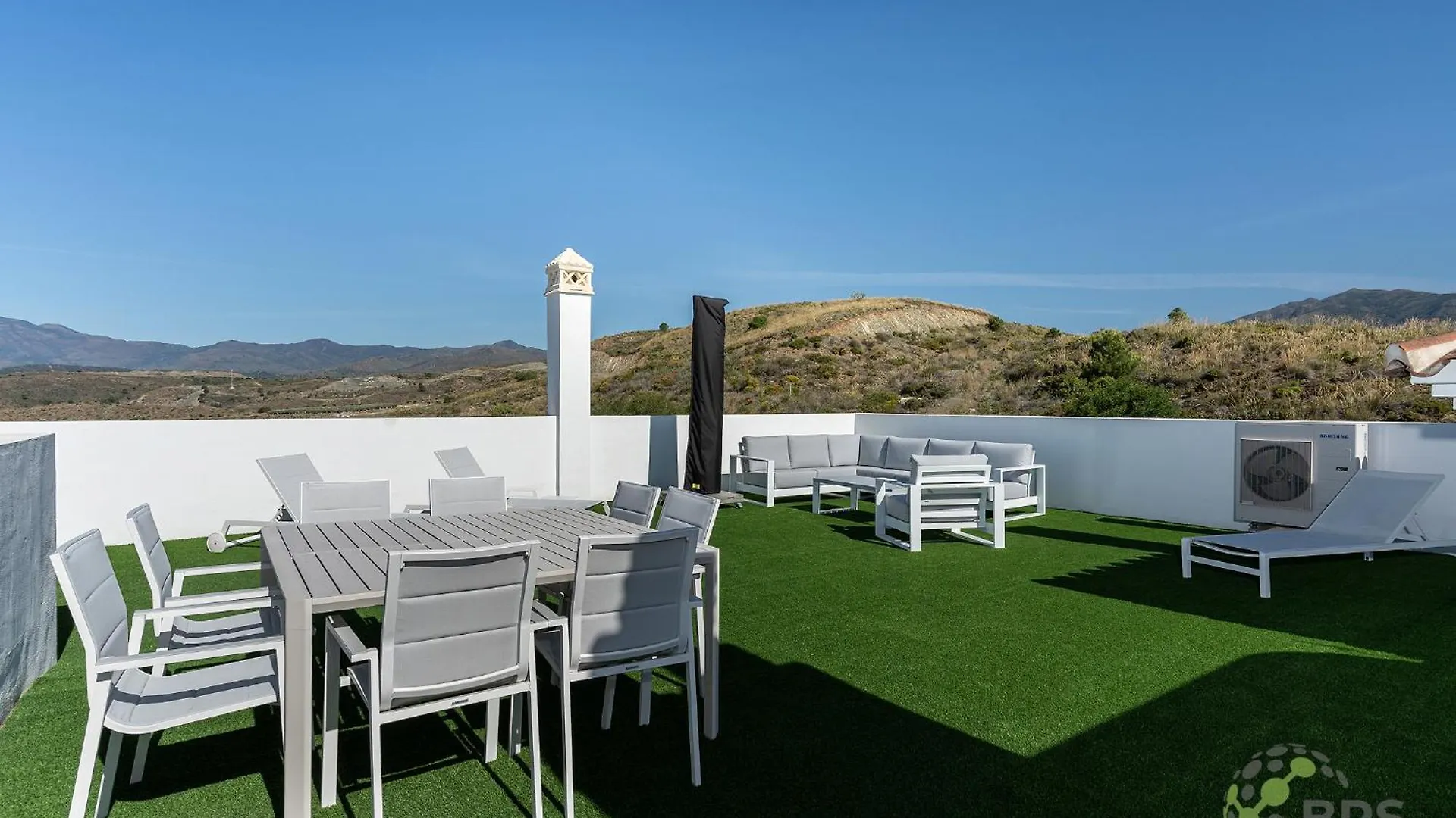 Paraiso Pueblo Penthouse Fantastic Views - 6103 Estepona